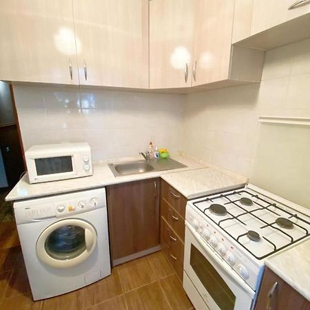 Ferienwohnung Квартира Напротив Аэропорта Turksib Exterior foto