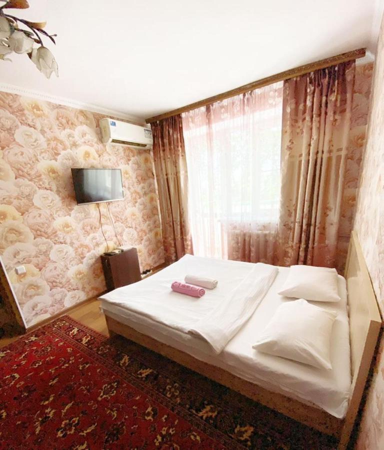 Ferienwohnung Квартира Напротив Аэропорта Turksib Exterior foto